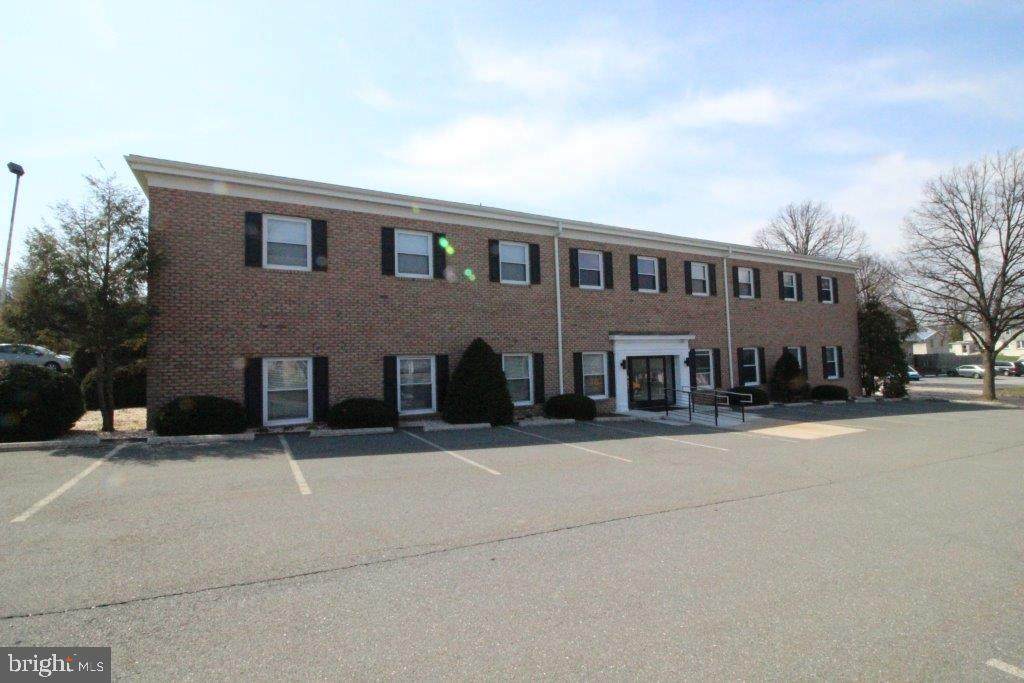 420 Park Road - Photo 1