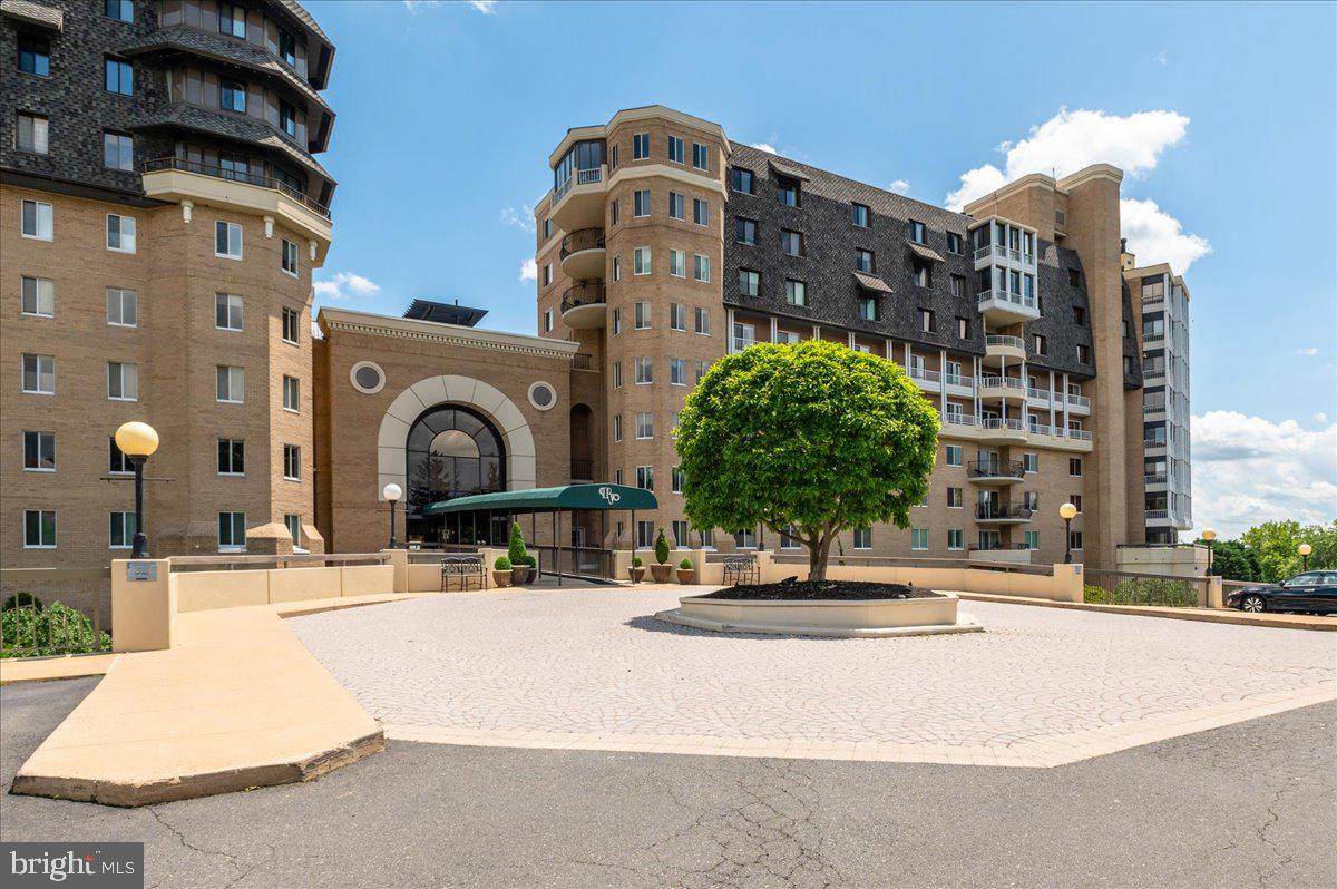 1250 Washington Street - Photo 1