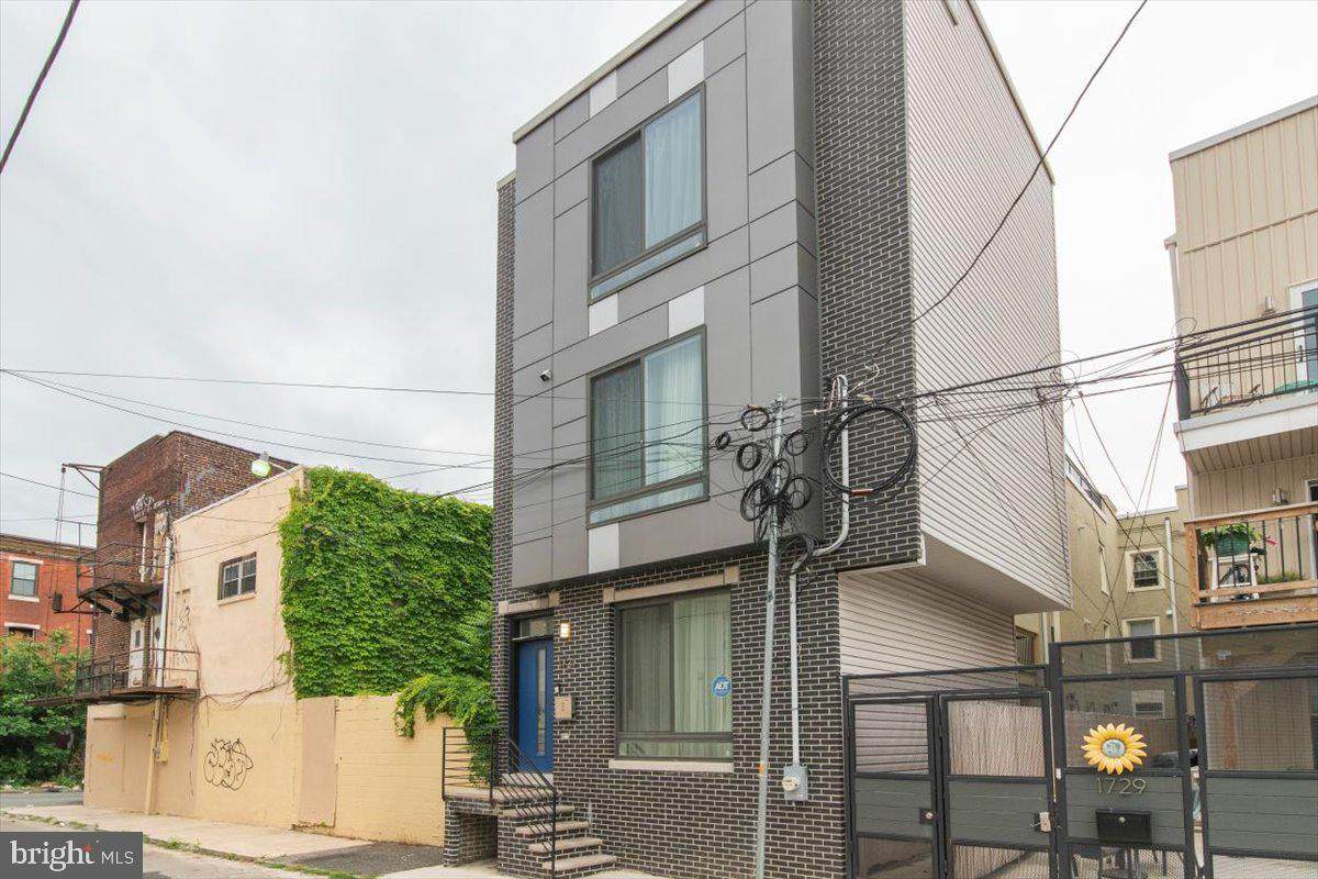 1731 Harper Street - Photo 1