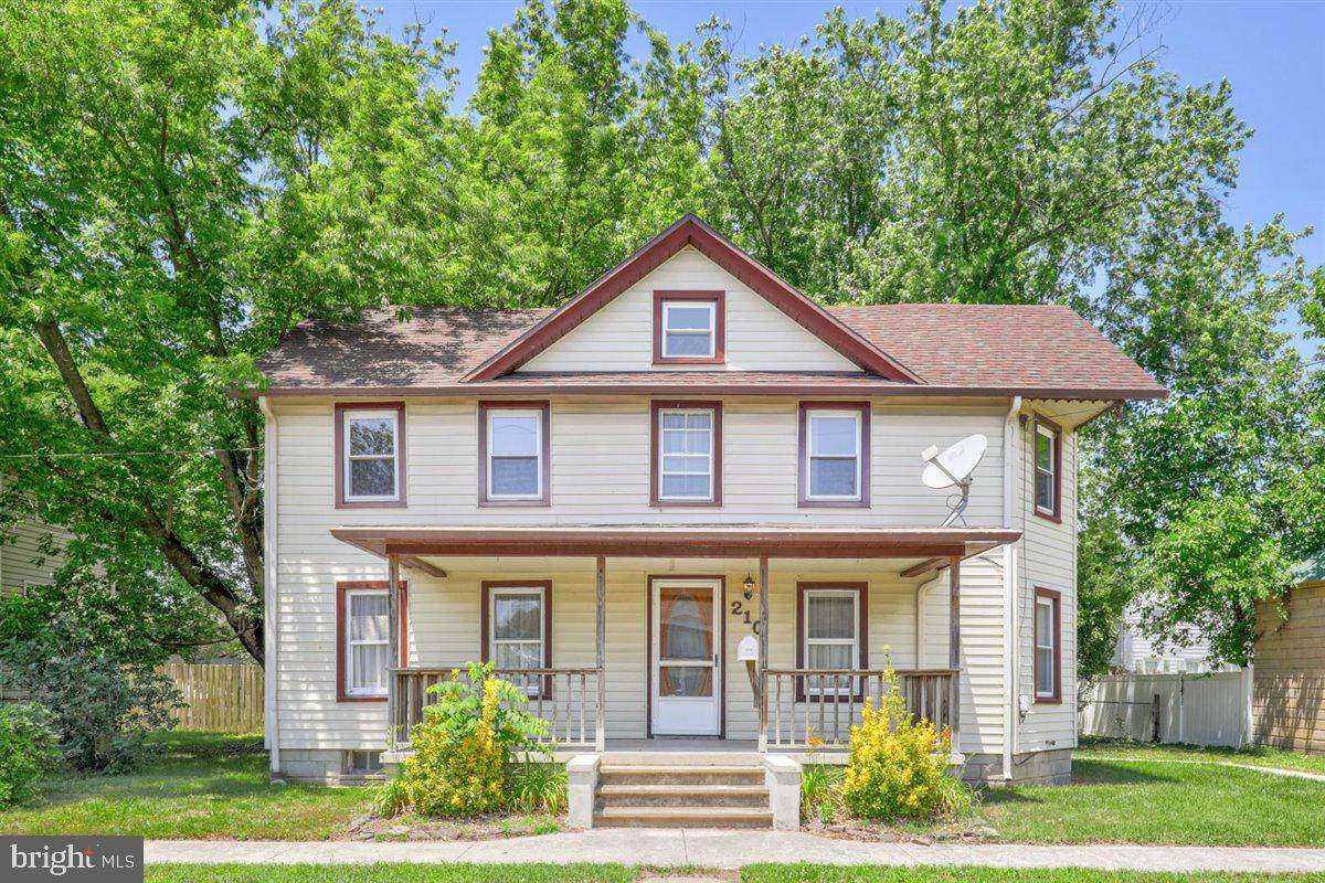 210 Spruce Street - Photo 1
