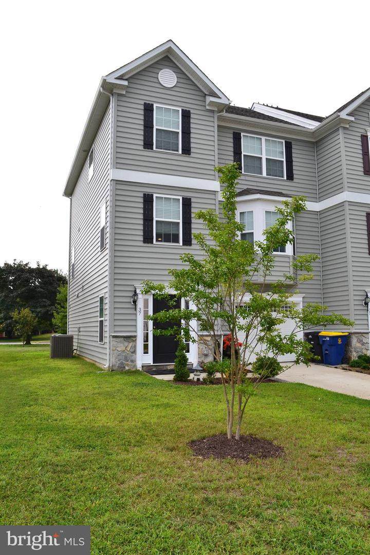 37 Representative Lane - Photo 1