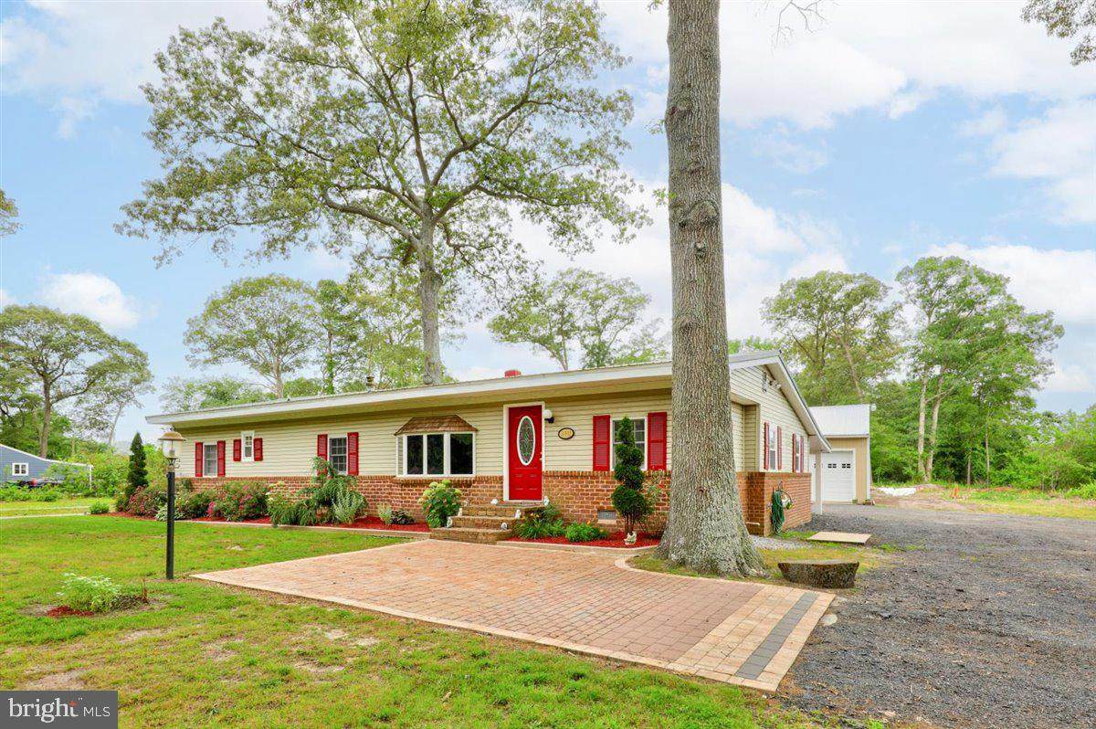 30312 Thorogoods Road - Photo 1