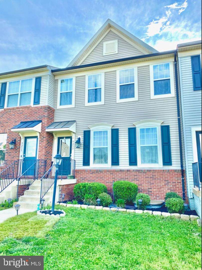 9237 Dawkins Crest Circle - Photo 1
