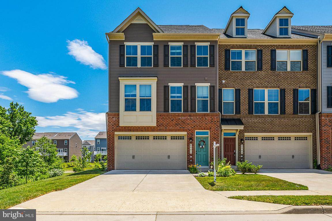 8901 Foxway Ridge Lane - Photo 1
