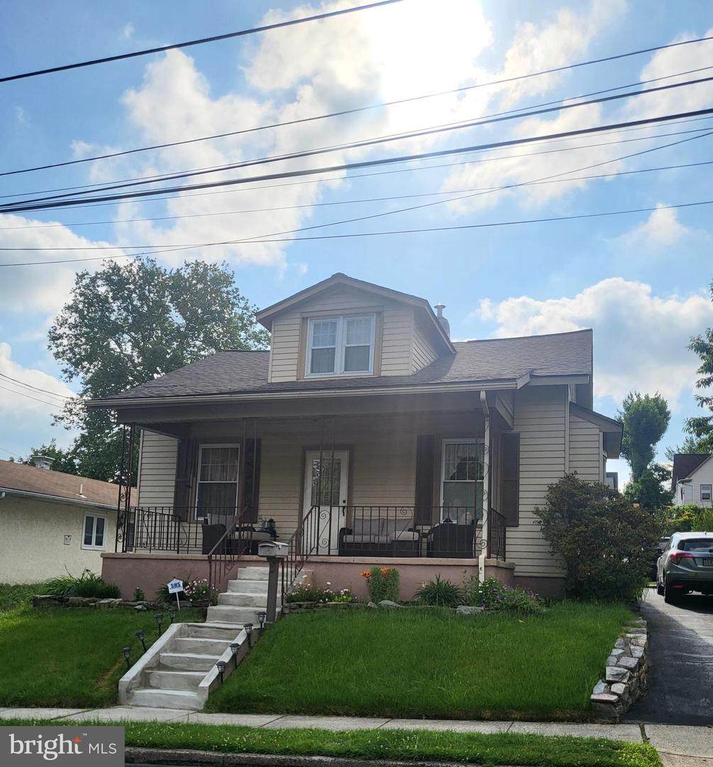 1575 Fernandale Avenue - Photo 1
