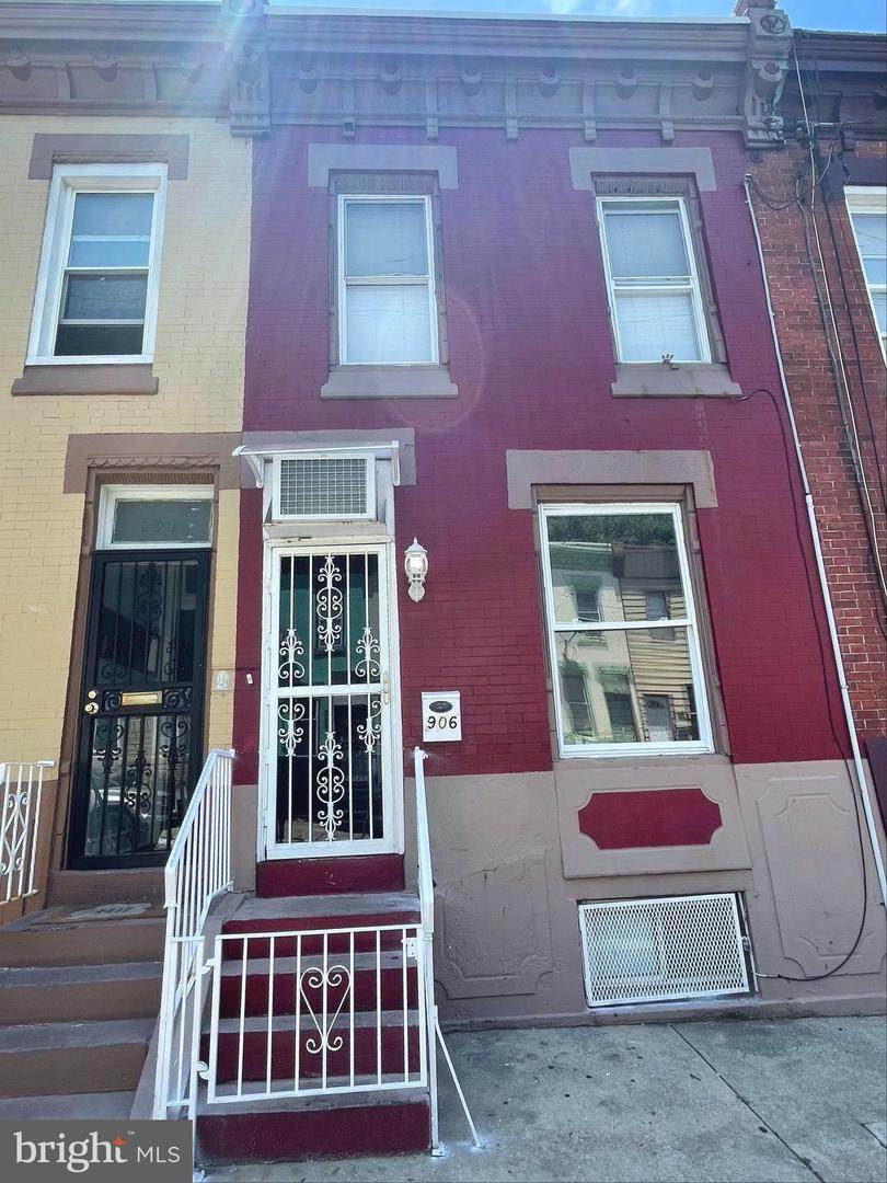 906 Somerset Street - Photo 1