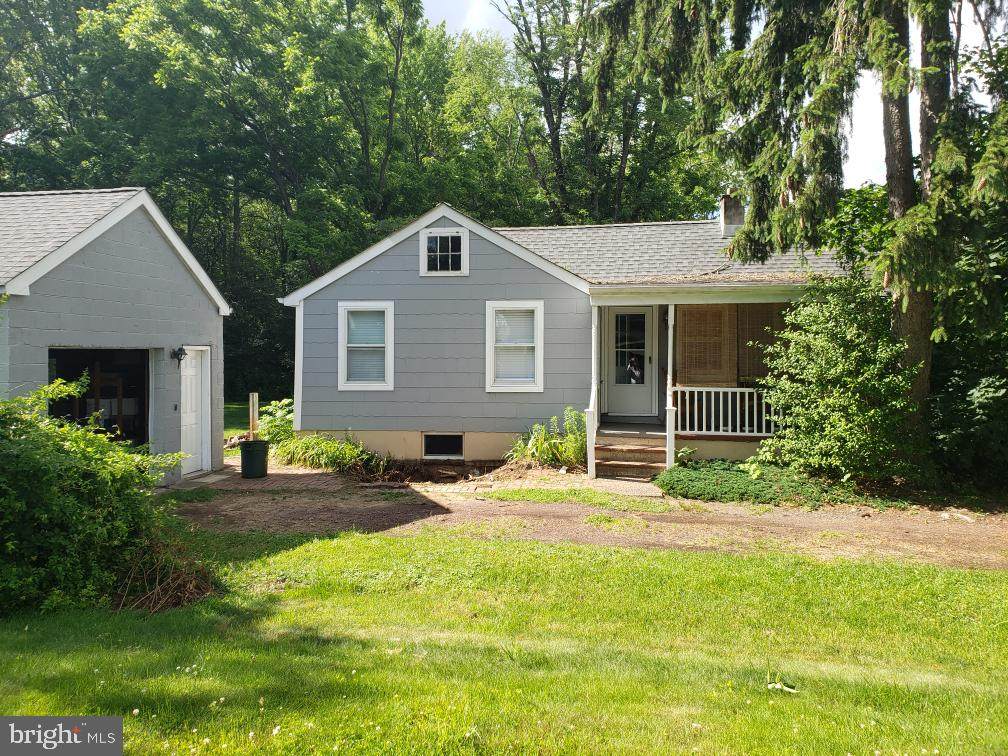 1336 Edinburg Road - Photo 1