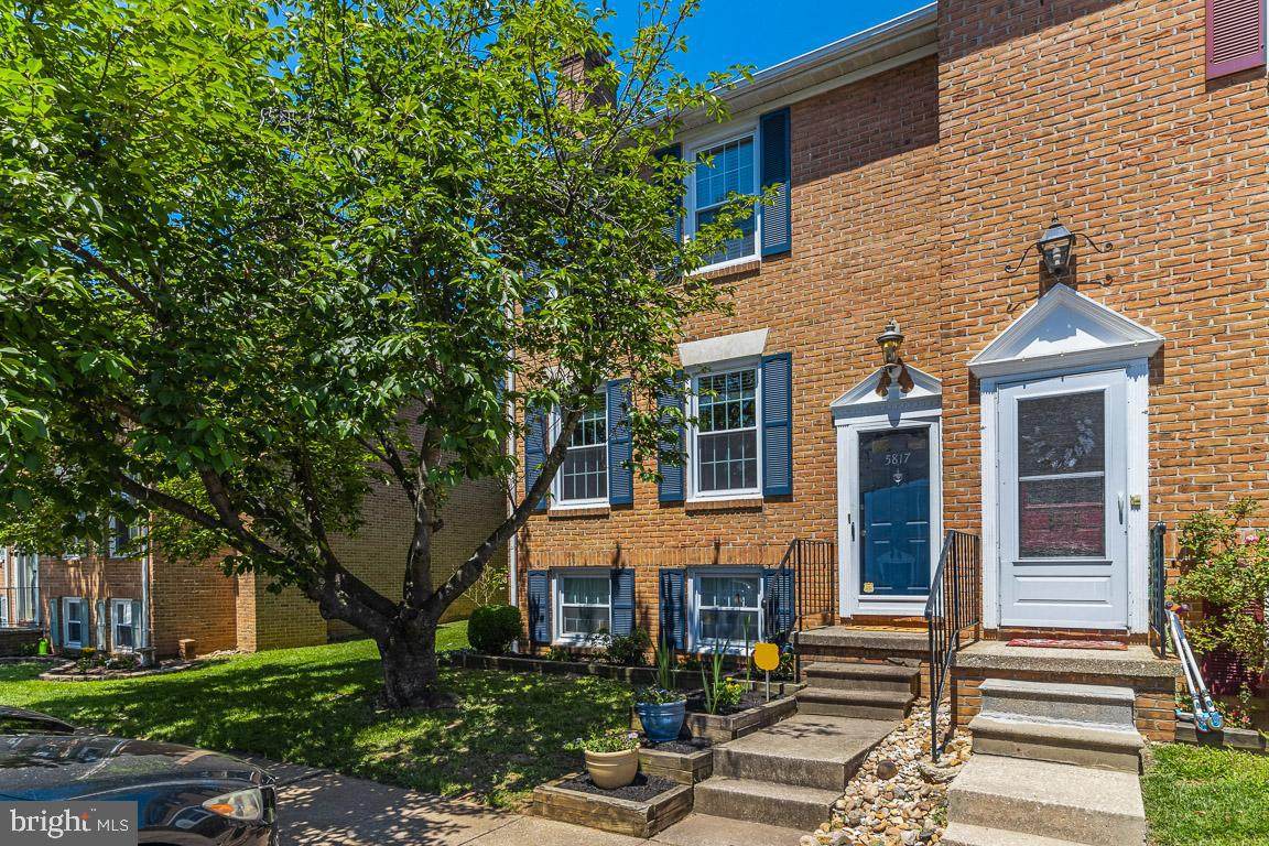5817 Richardson Mews Square - Photo 1