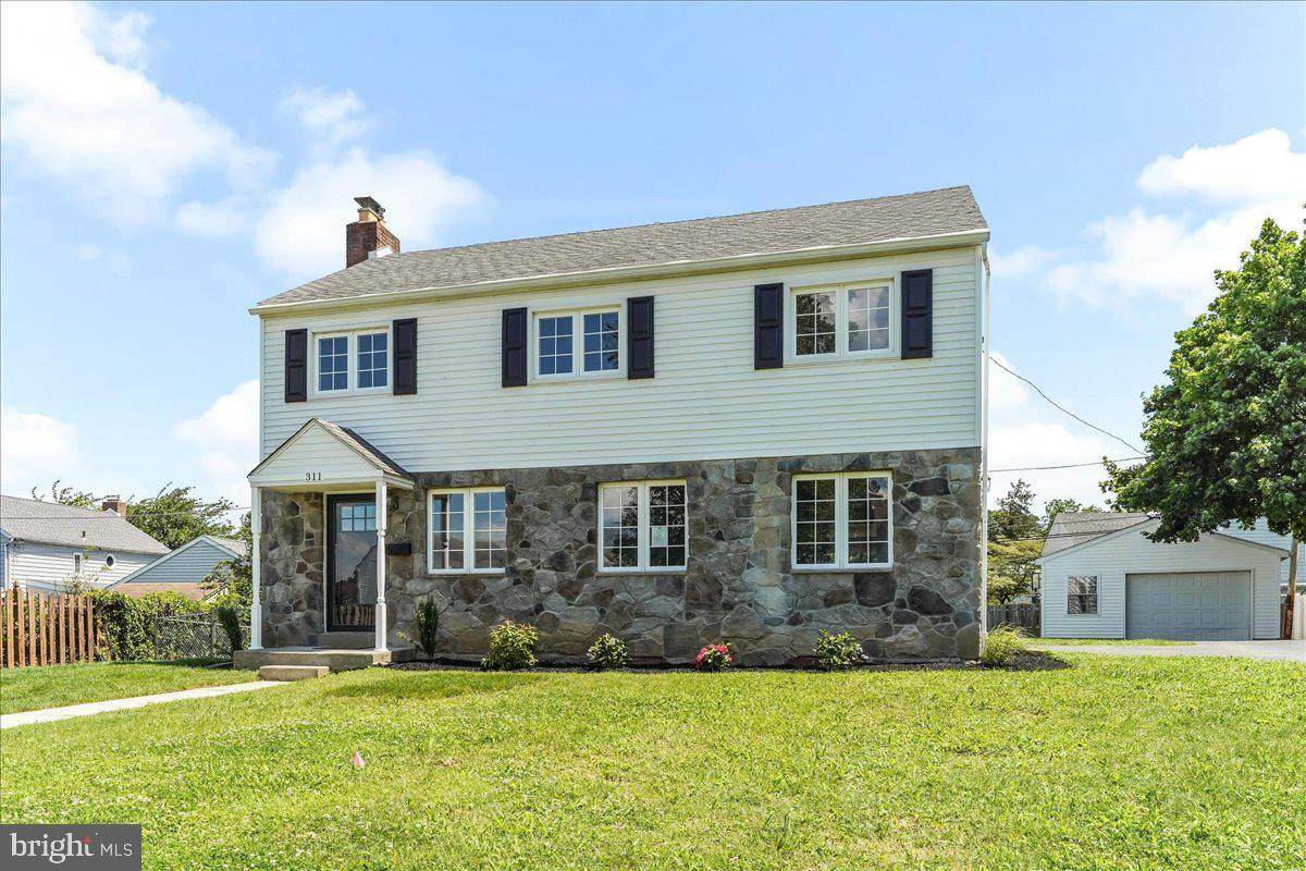 311 Ashwood Road - Photo 1