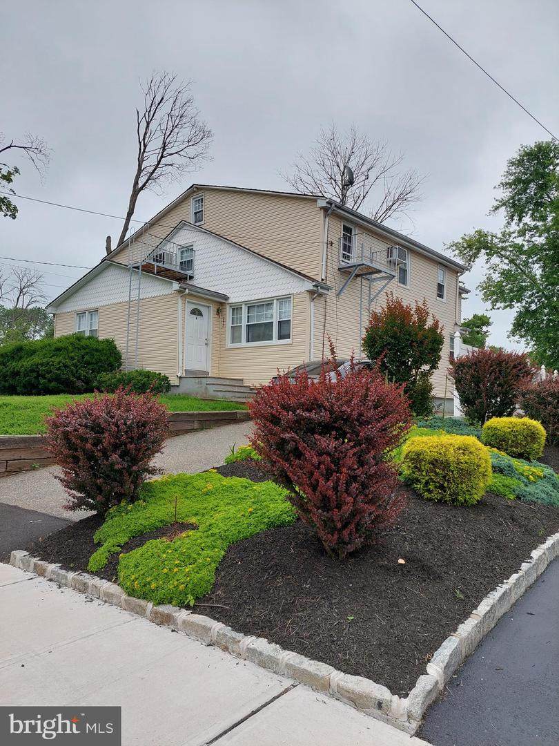 237 Park Avenue - Photo 1