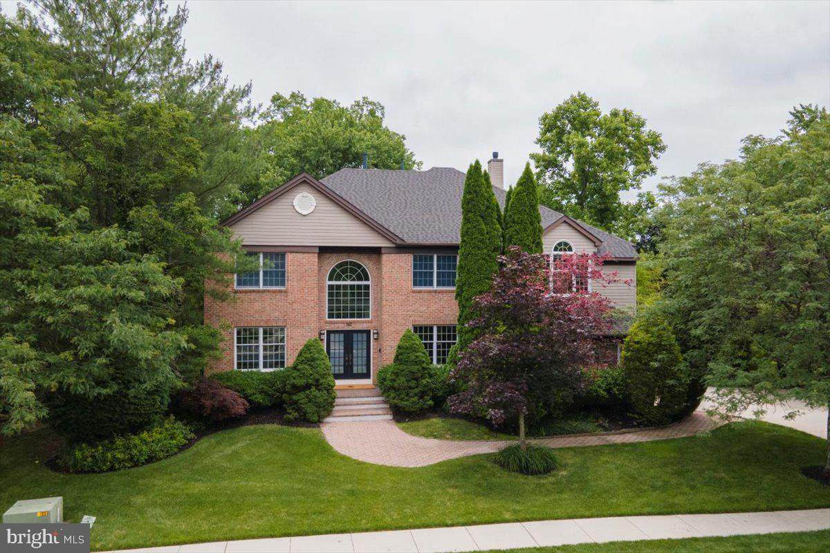 64 Cameo Drive - Photo 1