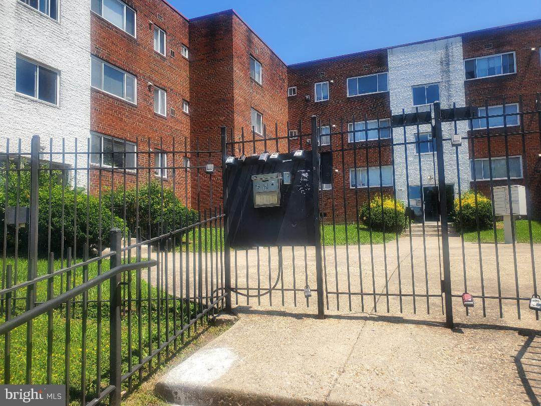 10 Halley Place - Photo 1