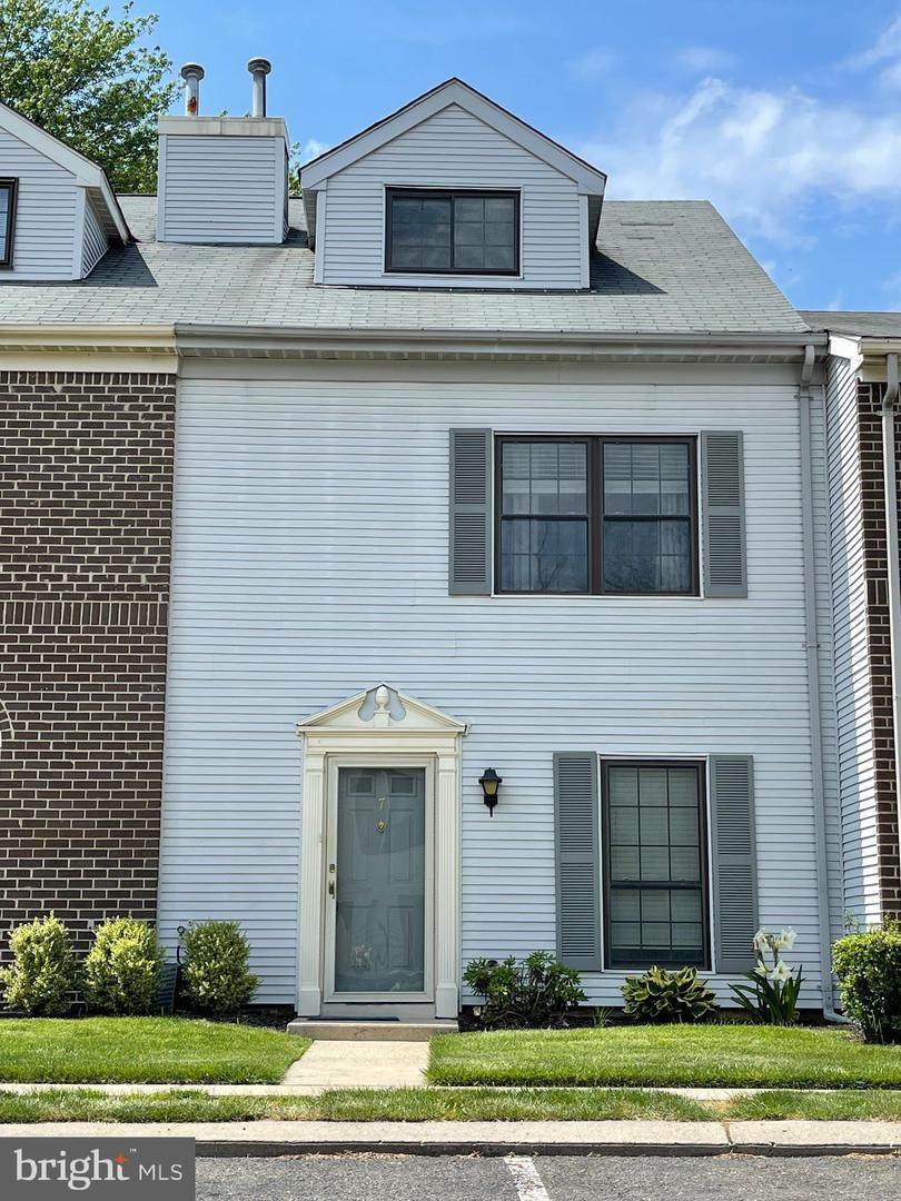 7 Sherman Place - Photo 1