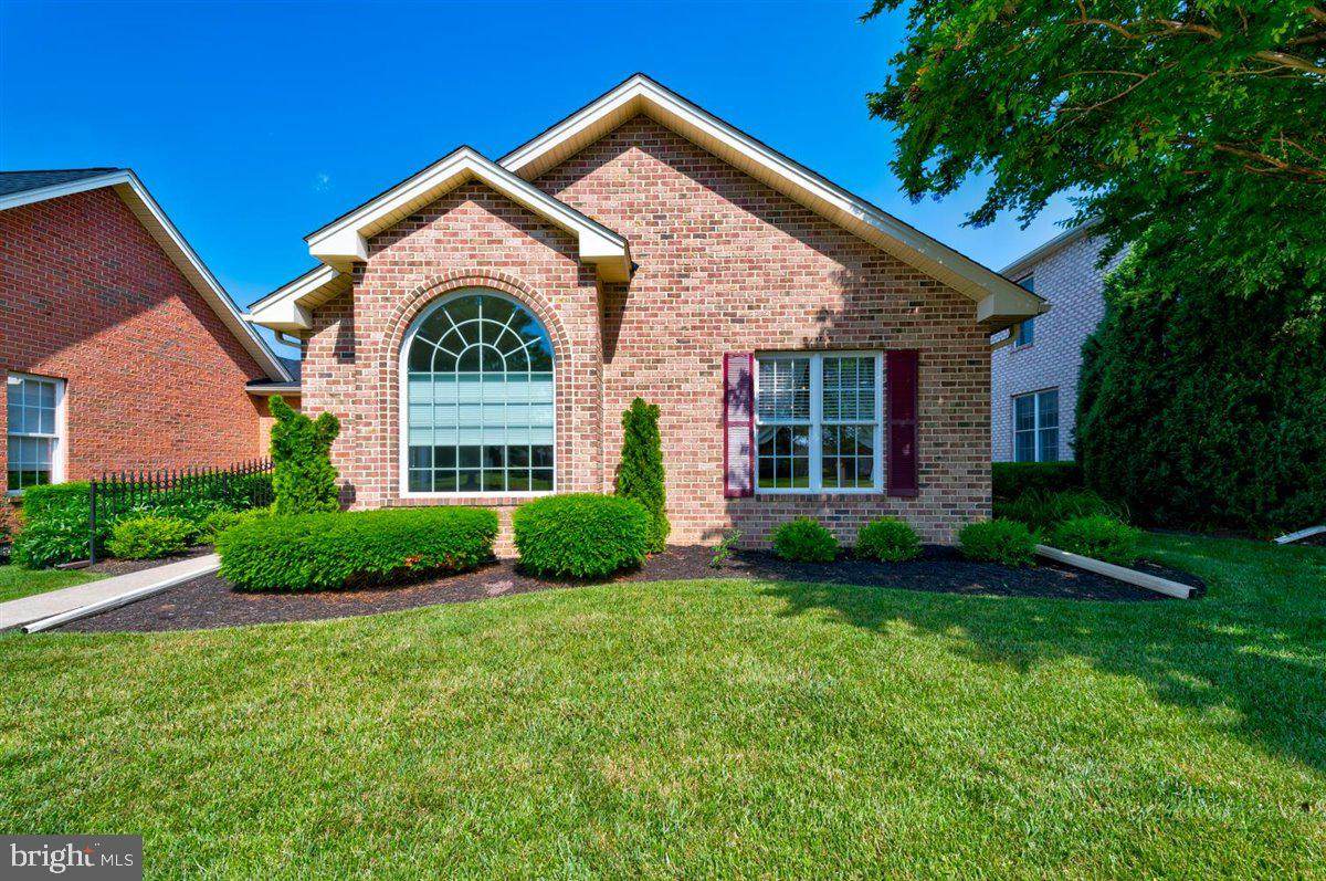 643 Observatory Drive - Photo 1