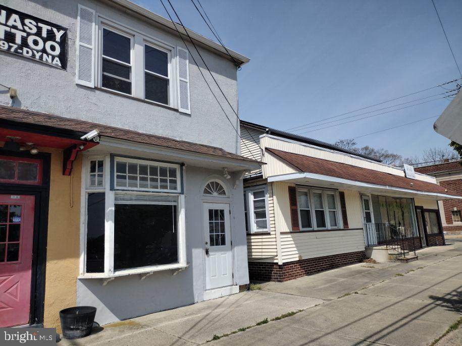 4 West Boulevard - Photo 1
