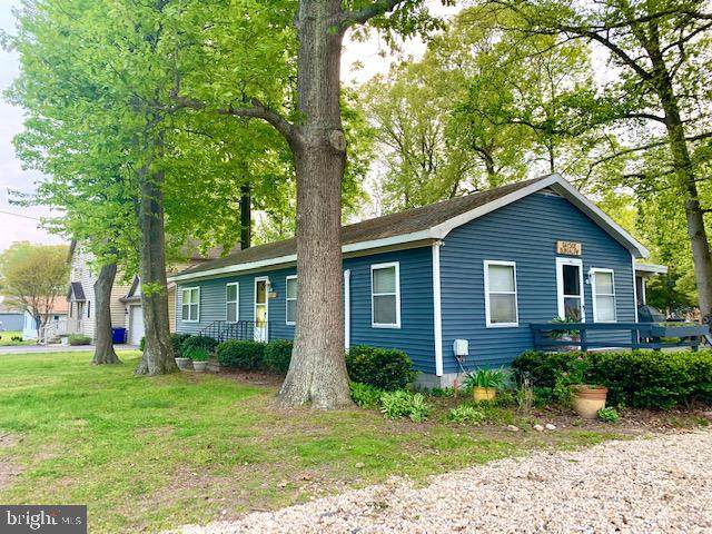 23722 Elmwood Ave E - Photo 1