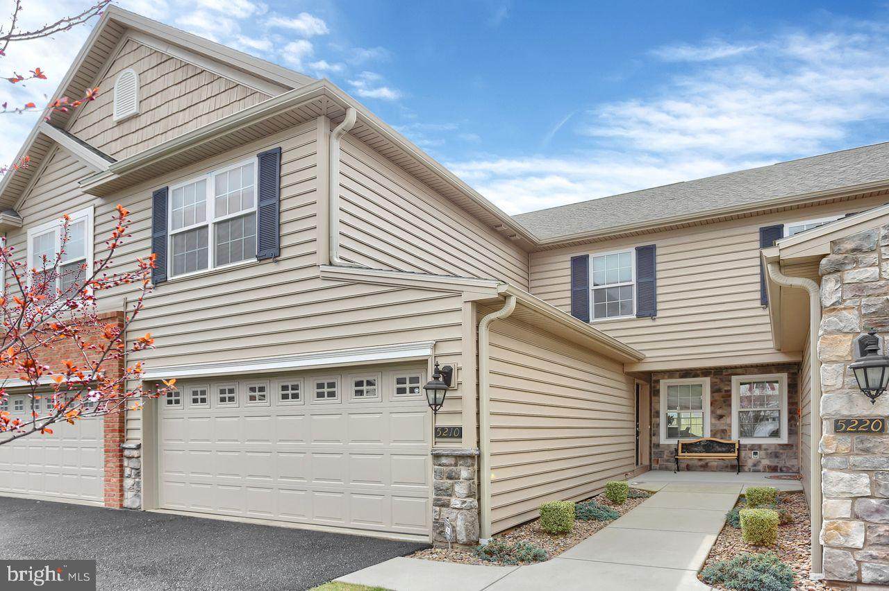 5210 Mendenhall Drive - Photo 1