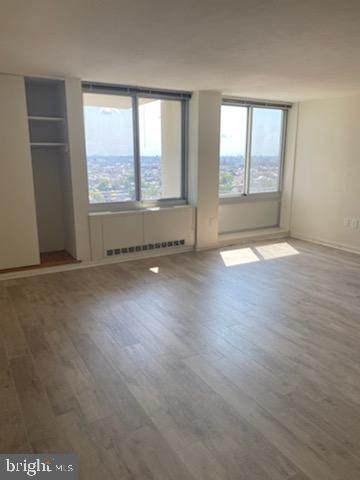 604 Washington Square - Photo 1