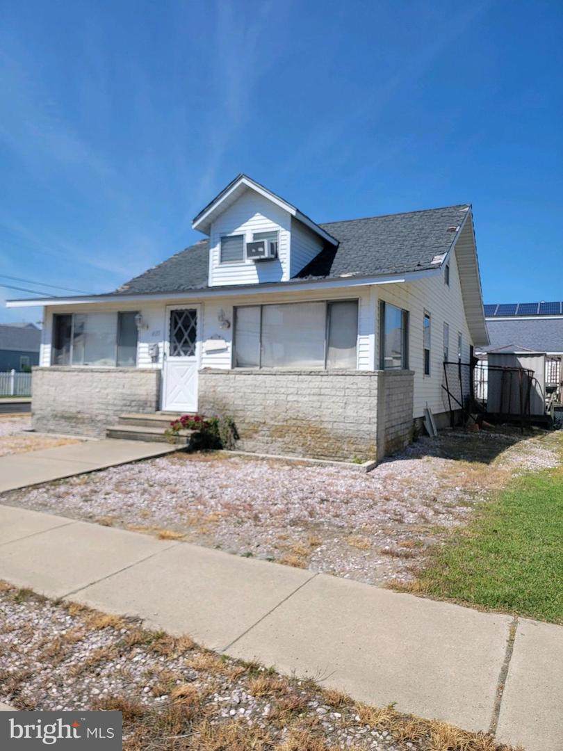 635 Glenwood Avenue - Photo 1