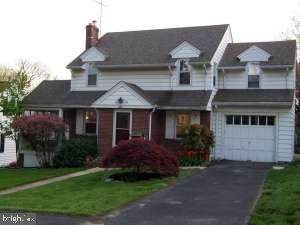 8 Hillside Road - Photo 1