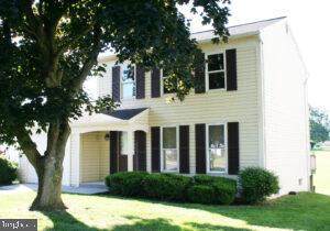 136 Warren Way - Photo 1