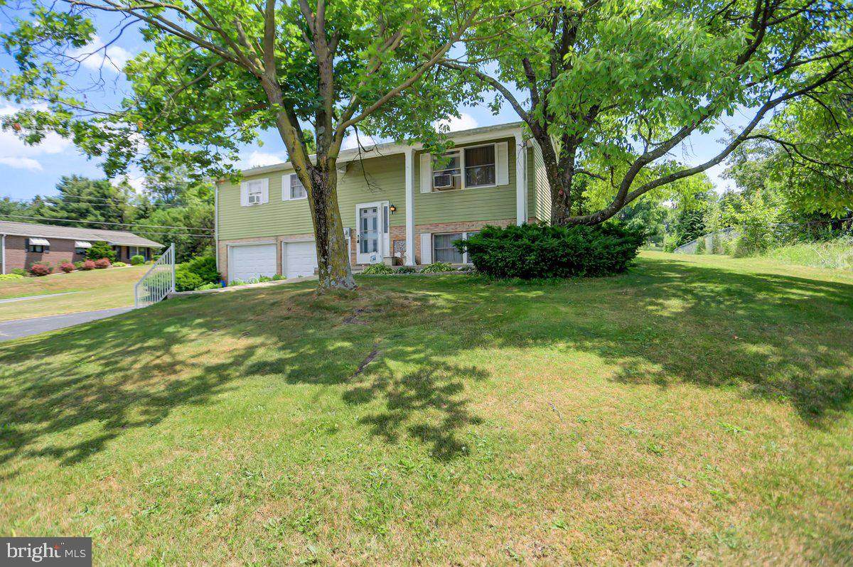 15 Canterbury Drive - Photo 1