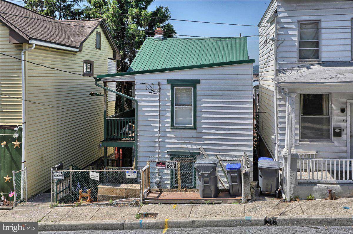 40 3RD Street - Photo 1