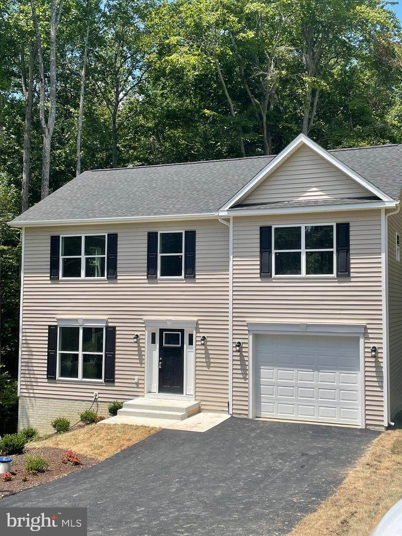 32 Briar Drive - Photo 1