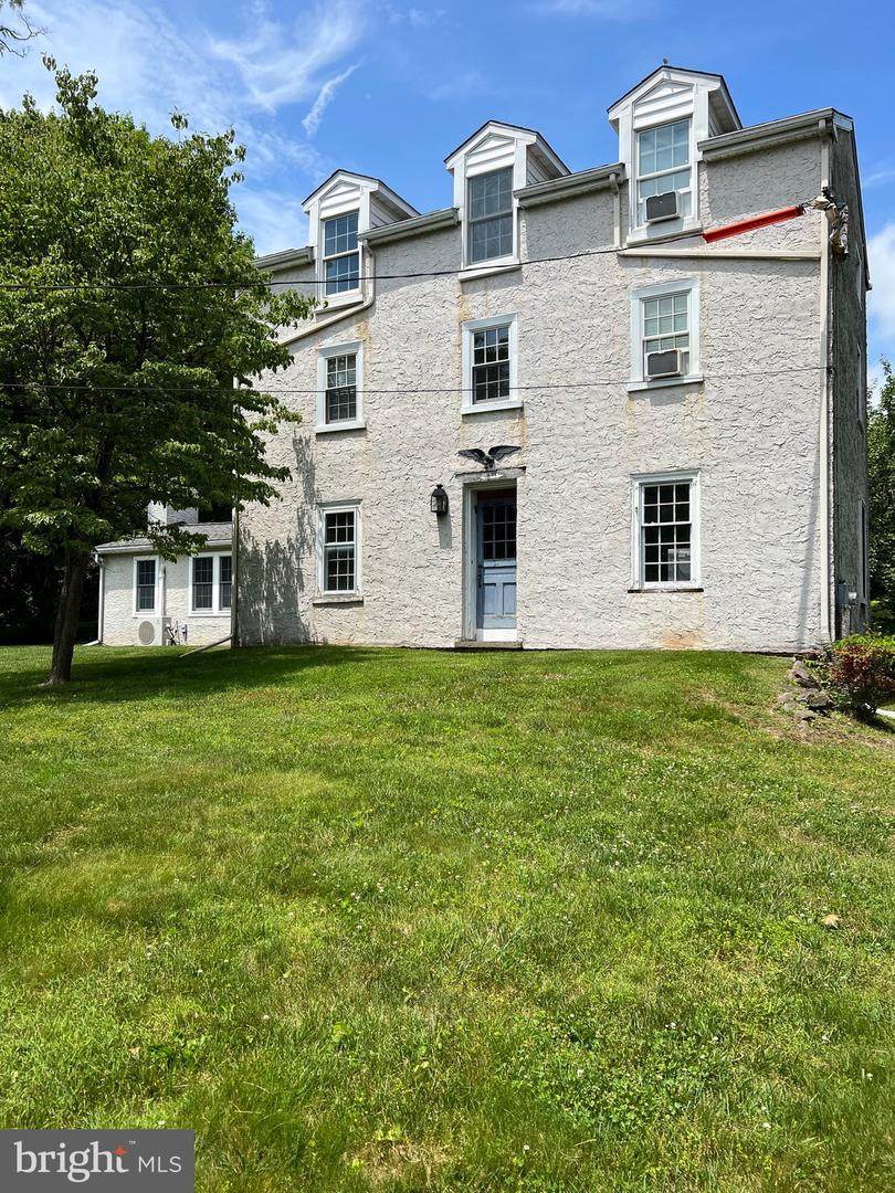 407 Butler Pike - Photo 1