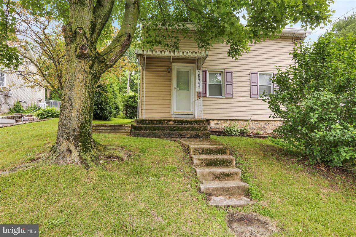 1821 Mount Laurel Road - Photo 1