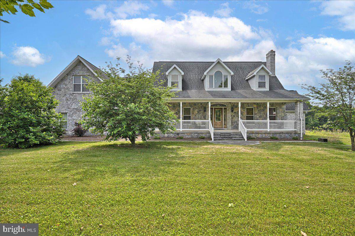 365 Hollywood Drive - Photo 1