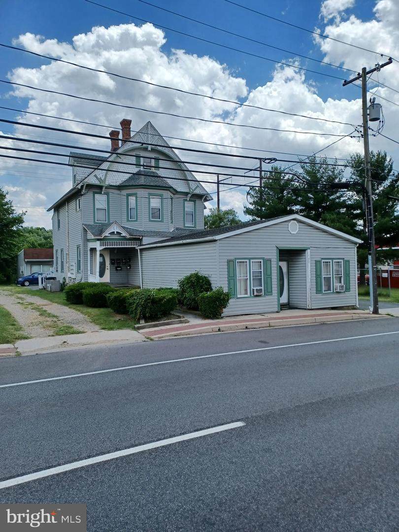17 Philadelphia Boulevard - Photo 1