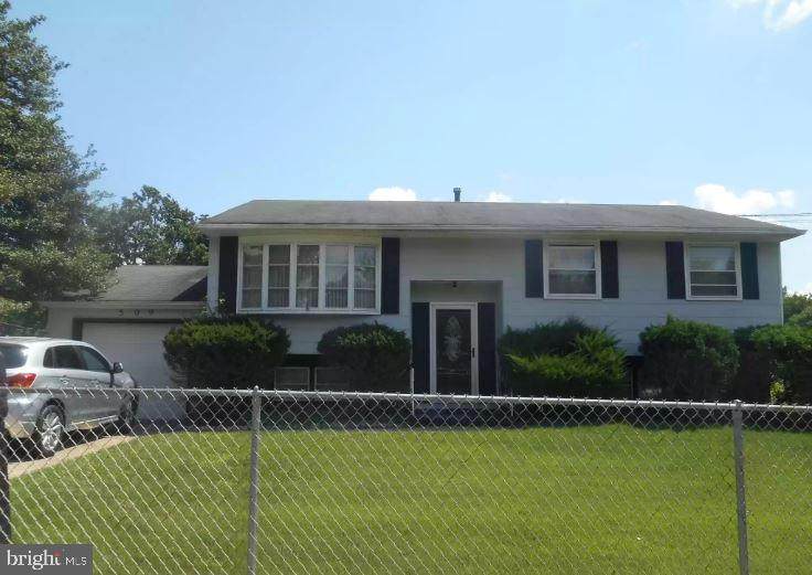 309 Ellis Court - Photo 1