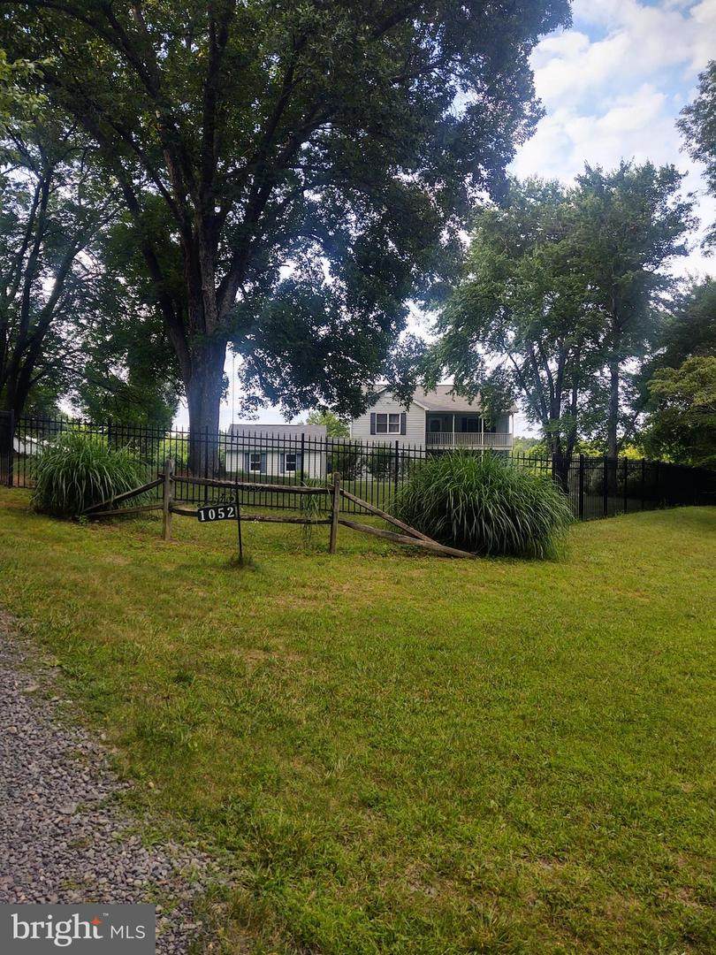 1052 Shetley Road - Photo 1