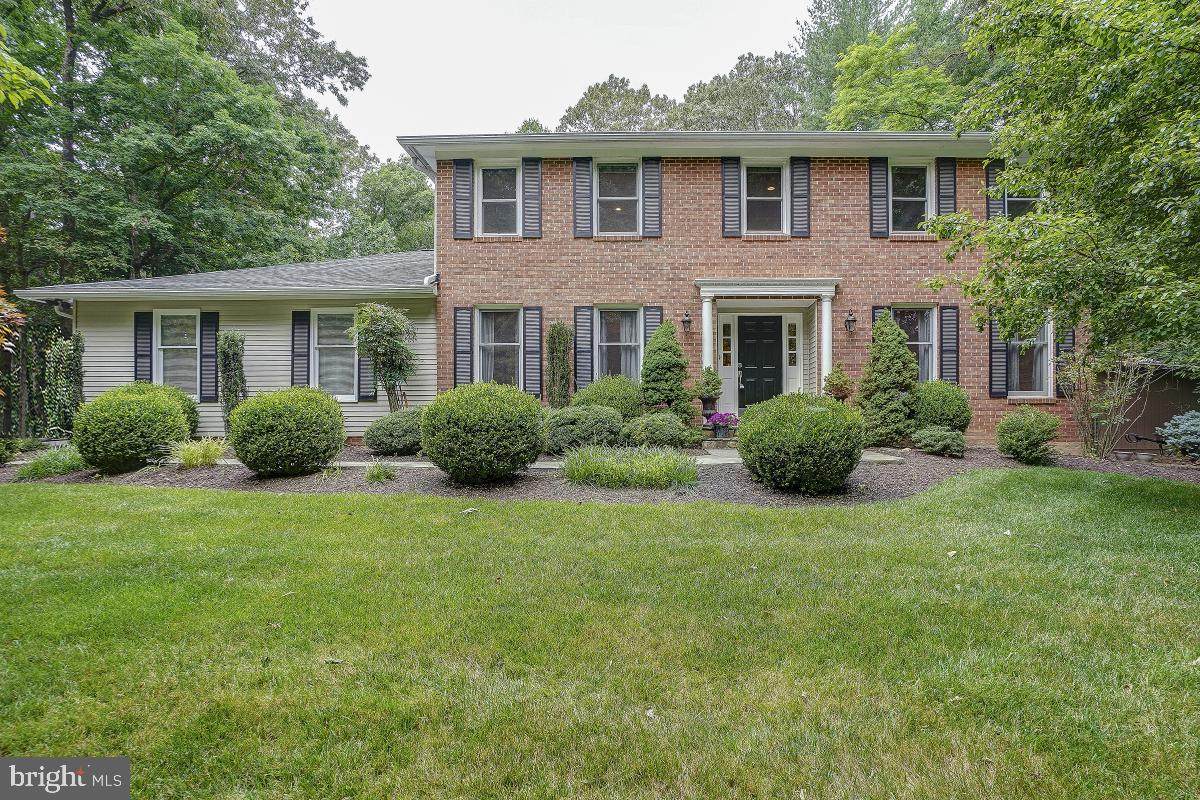 3108 Pine Oaks Way - Photo 1