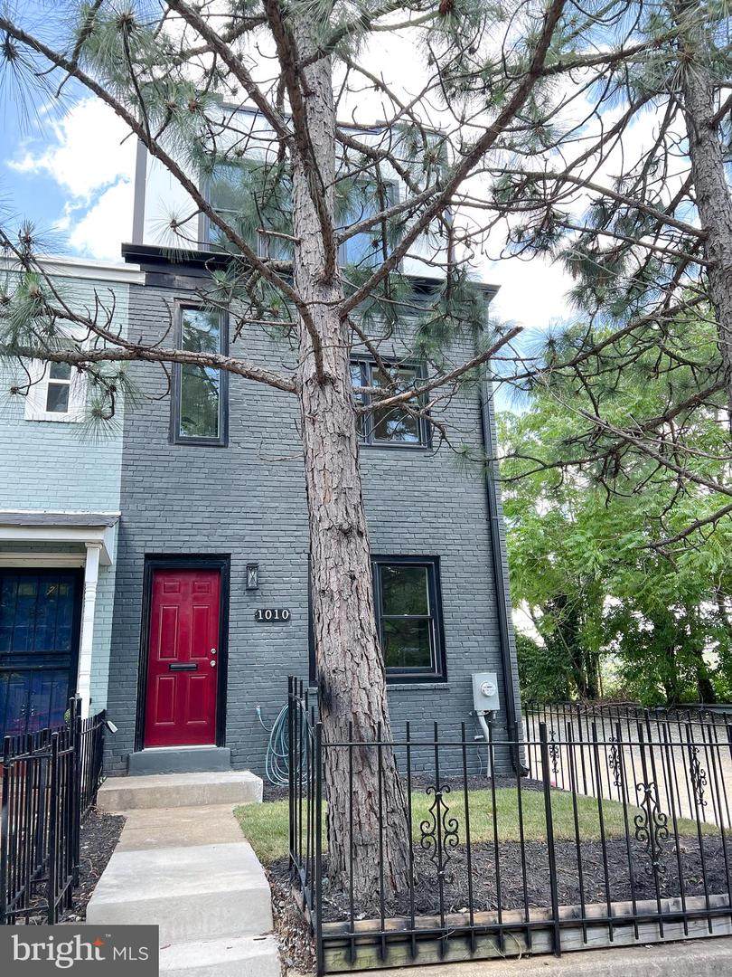1010 15TH Street - Photo 1