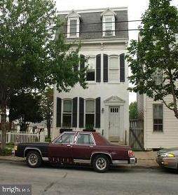 983 Philadelphia Street - Photo 1