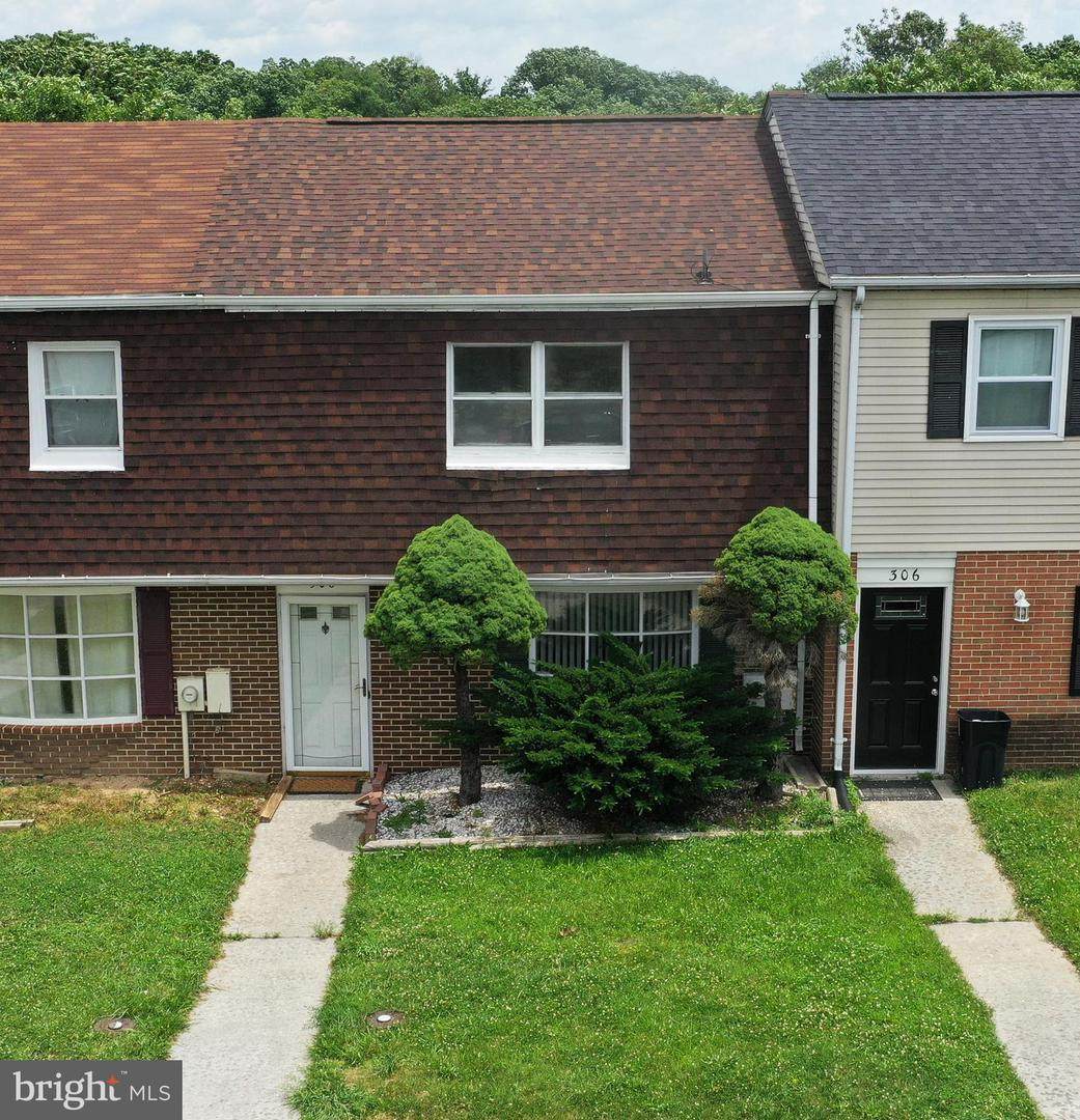 308 Ash Hollow Drive - Photo 1