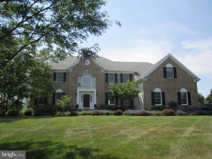 4 Applegate Court - Photo 1
