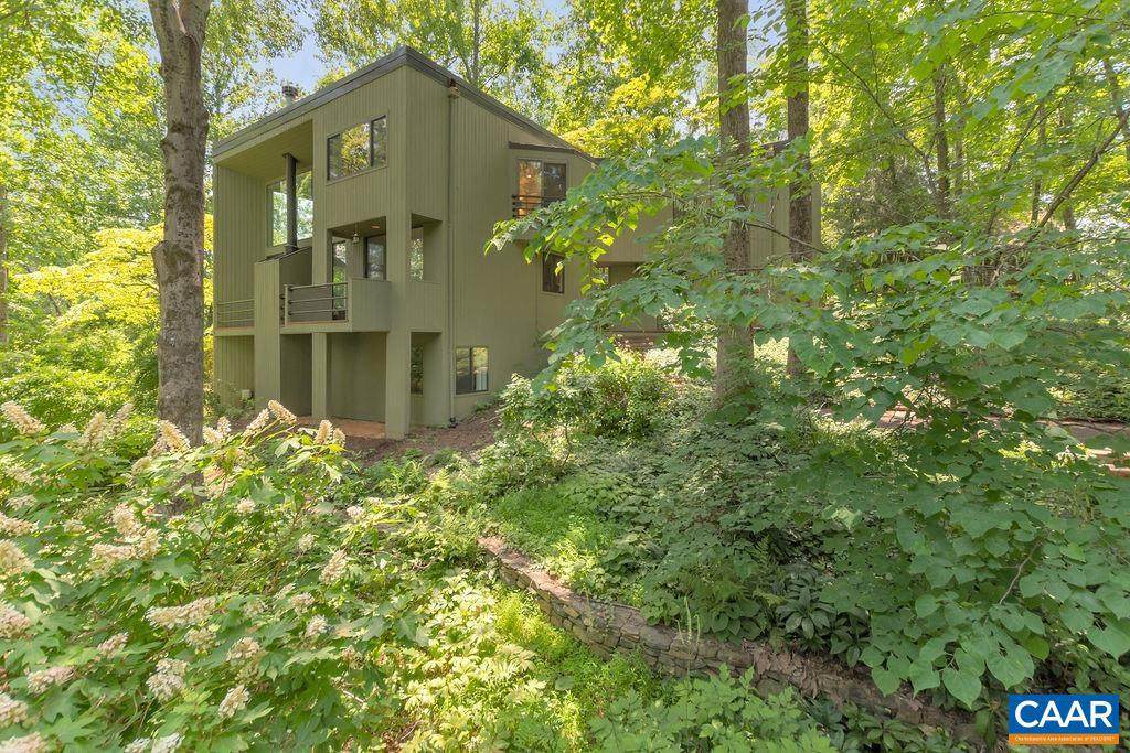 990 Allendale Dr - Photo 1