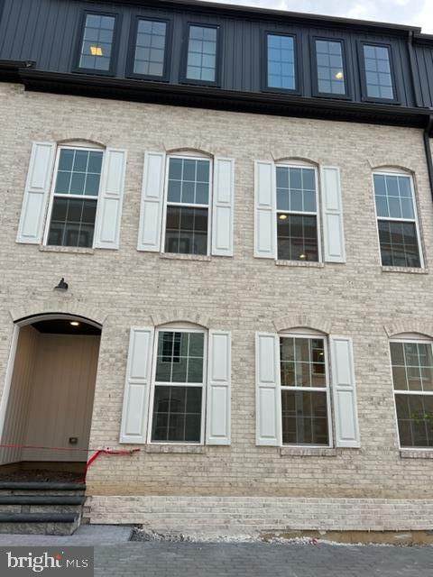 1322 RUMFORD CT. - Photo 1