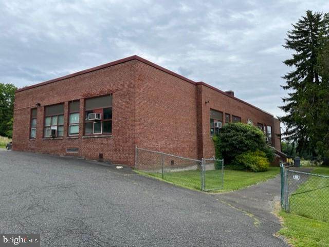 3000 Main Street - Photo 1