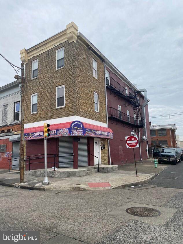 1016 Broadway - Photo 1