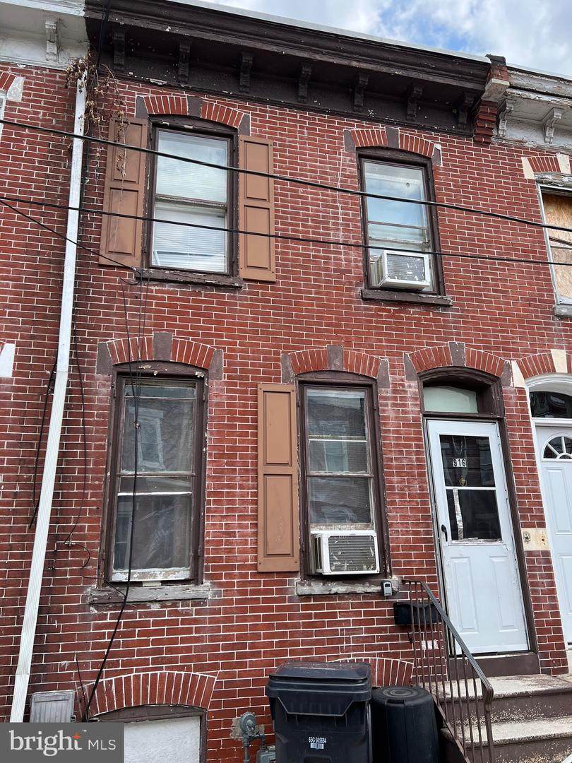 916 Kirkwood Street - Photo 1