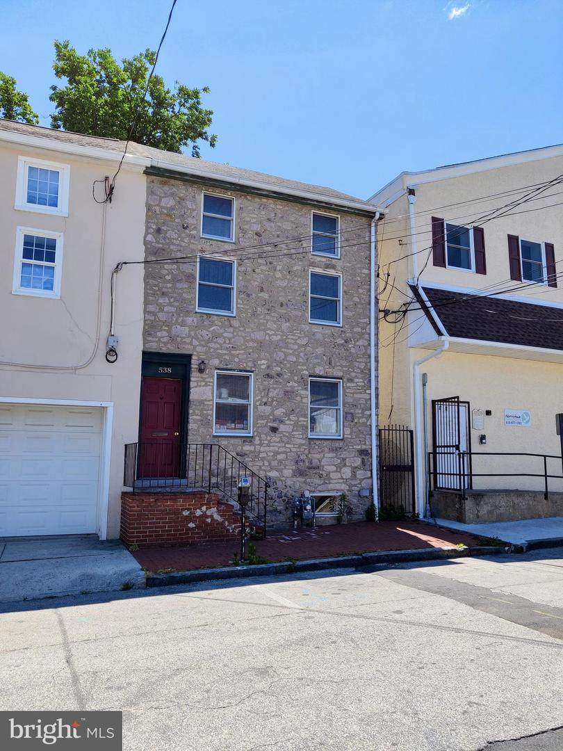 538 Church Street - Photo 1