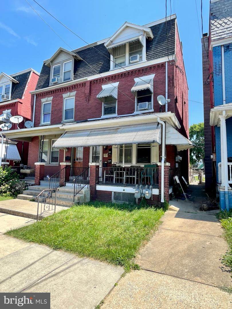 819 Shippen Street - Photo 1