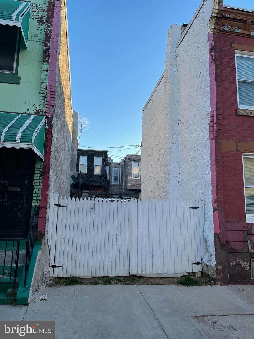 2505 20TH Street - Photo 1