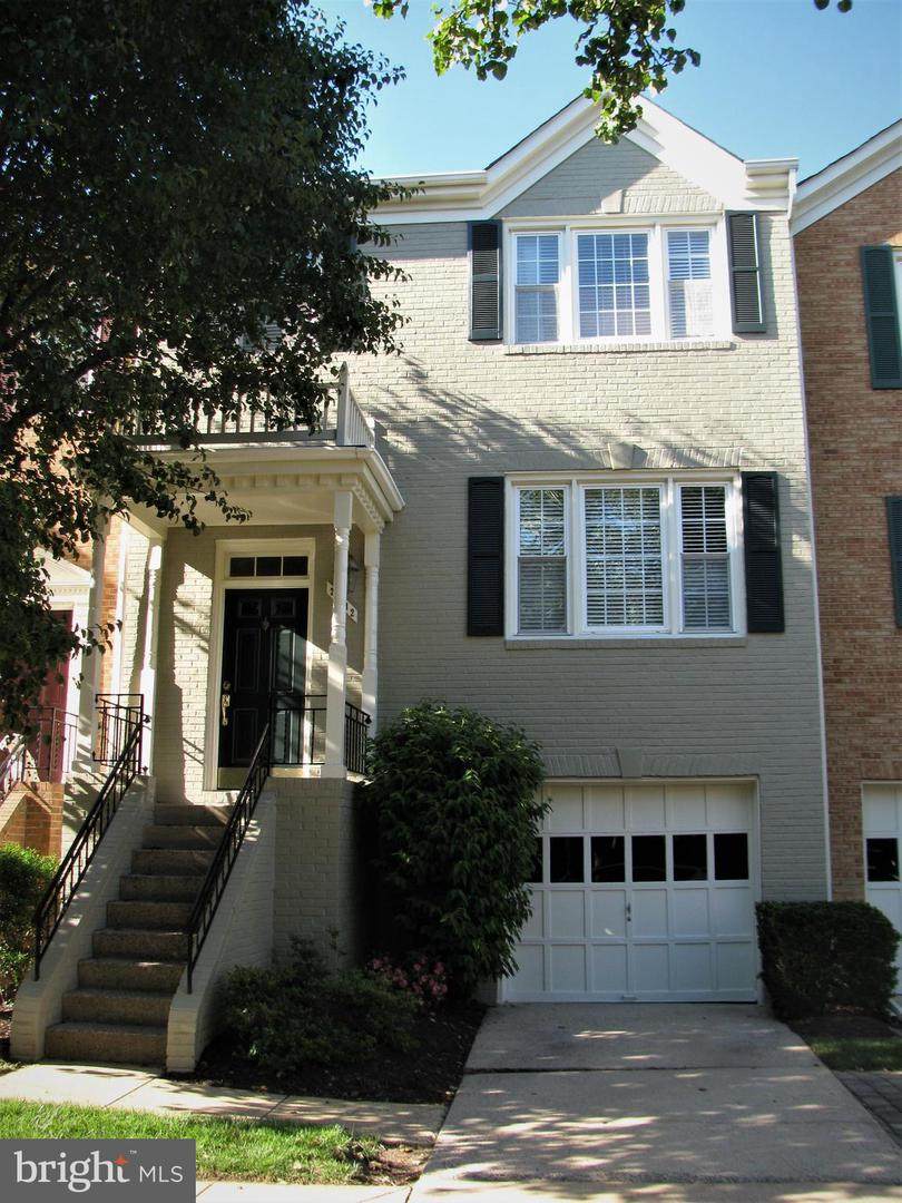 2042 Pieris Court - Photo 1