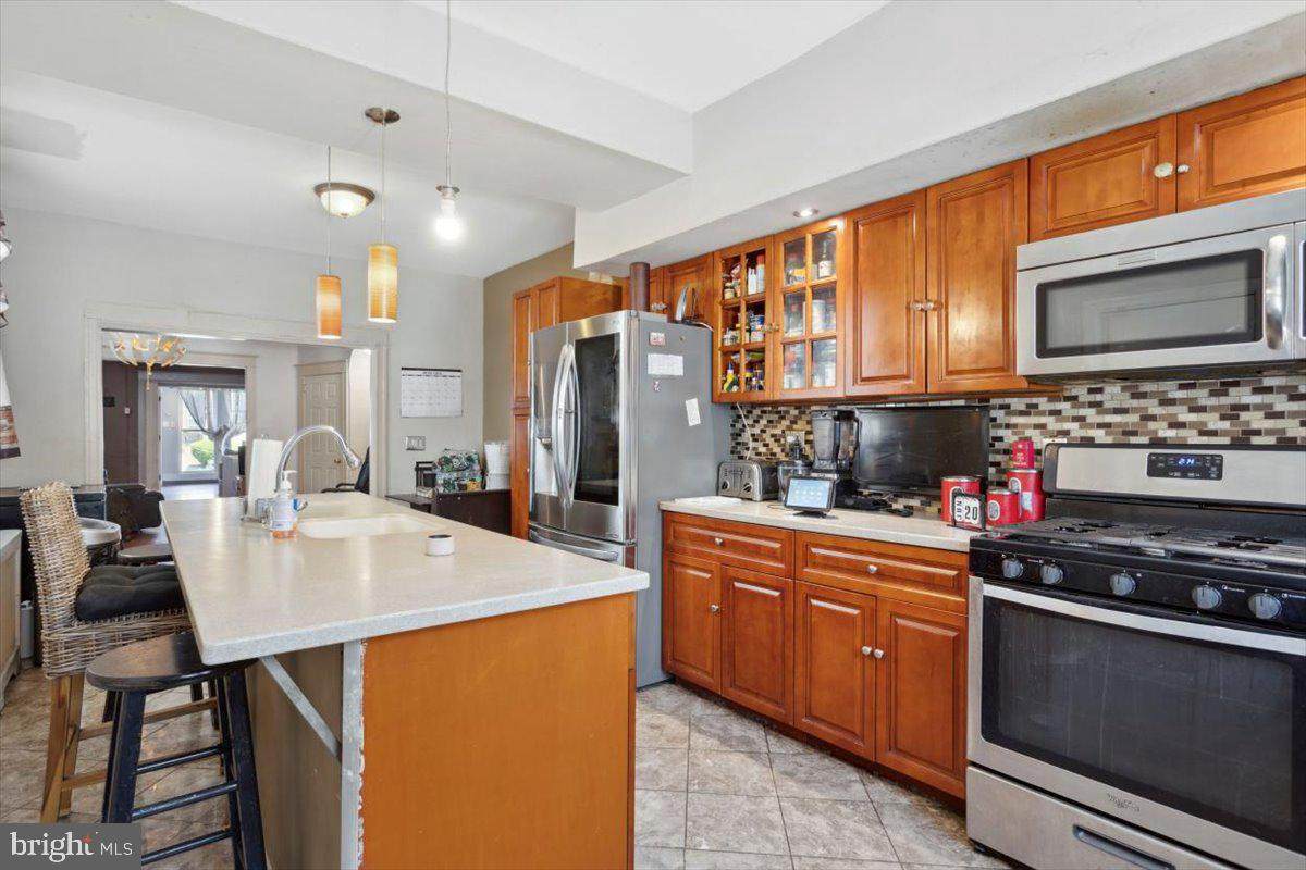 718 Atwood Rd - Photo 1
