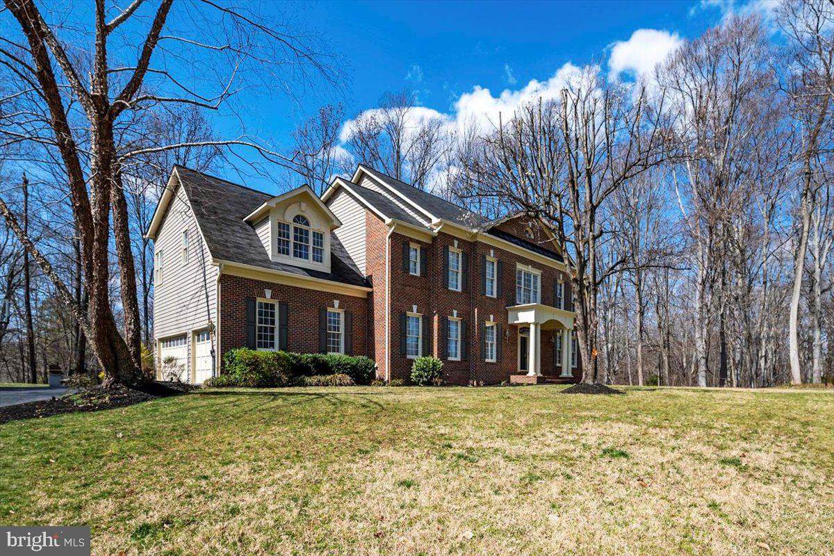 300 Gatsby Place - Photo 1